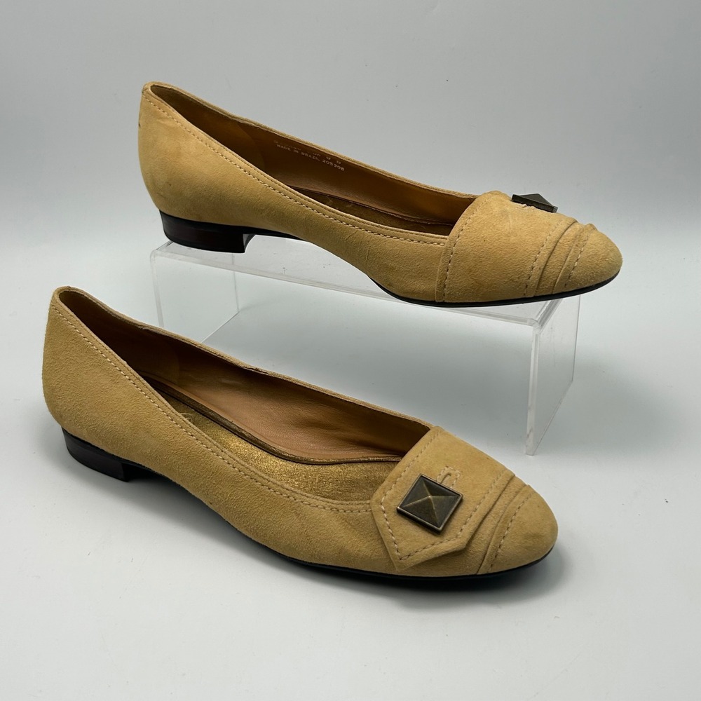 Cole Haan Suede Studded Flats Womens 8 Tan Gold D20246 Quiet Luxury Office